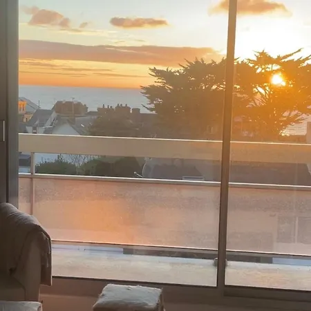 Appartement Vue Mer Proche Plage Et Centre